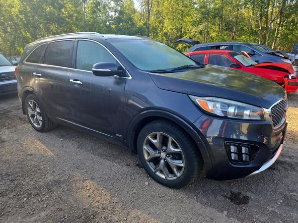 2017 KIA SORENTO SX, SX Limited — Passenger 3/4