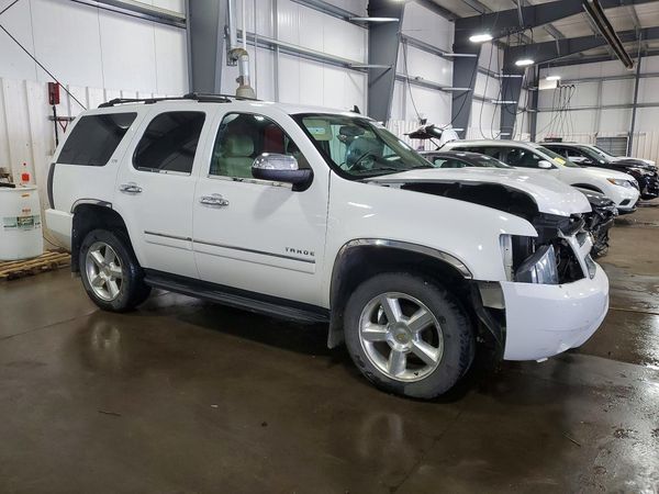 2013 CHEVROLET TAHOE LTZ — Passenger 3/4