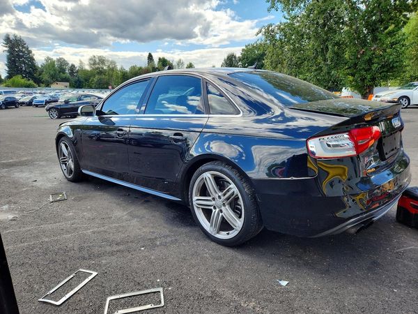 2013 AUDI S4