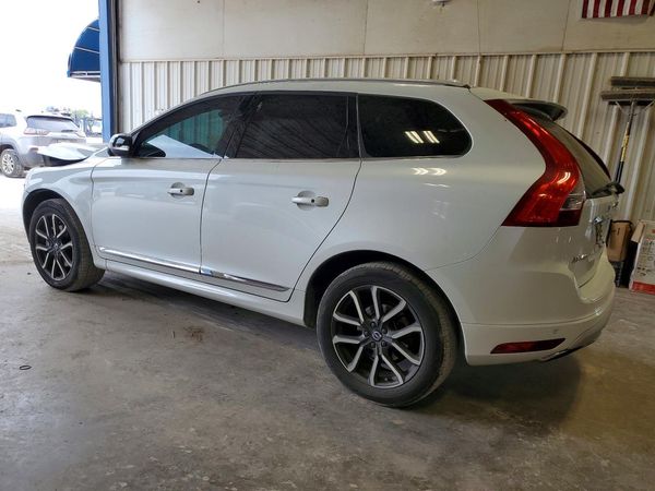 2017 VOLVO XC60 Dynamic