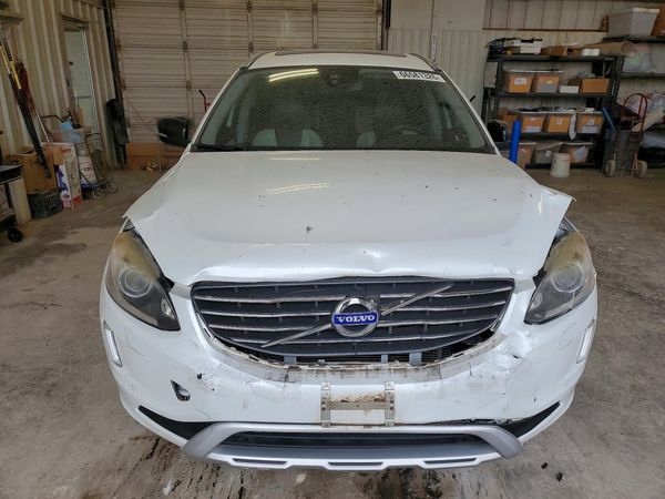 2017 VOLVO XC60 Dynamic