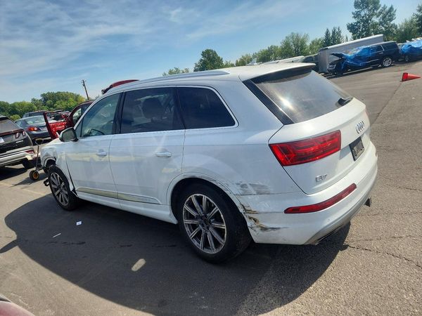 2018 AUDI Q7 quattro Premium Plus