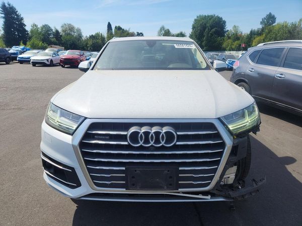 2018 AUDI Q7 quattro Premium Plus