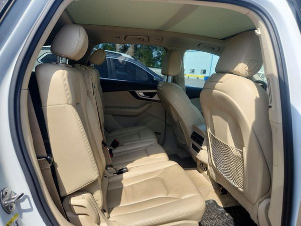 2018 AUDI Q7 quattro Premium Plus
