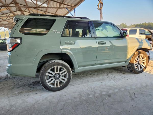 2022 TOYOTA 4RUNNER TRD Sport
