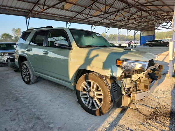 2022 TOYOTA 4RUNNER TRD Sport