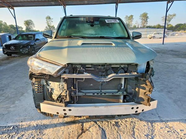 2022 TOYOTA 4RUNNER TRD Sport