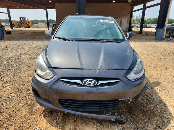 2012 HYUNDAI ACCENT GL (Middle-low grade)