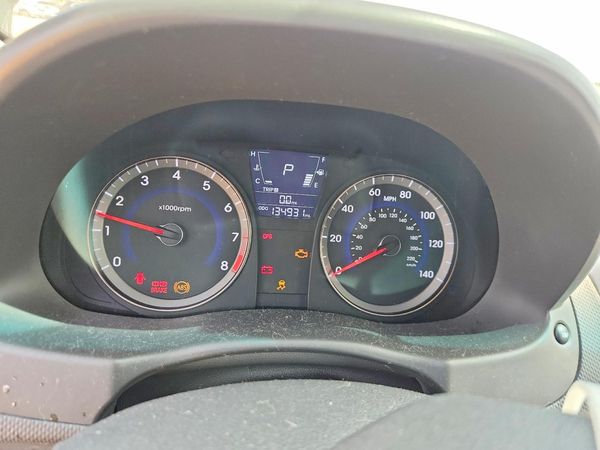 2012 HYUNDAI ACCENT GL (Middle-low grade)