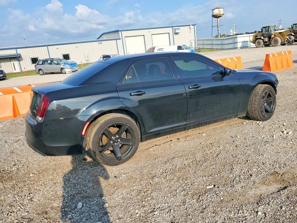 2016 CHRYSLER 300