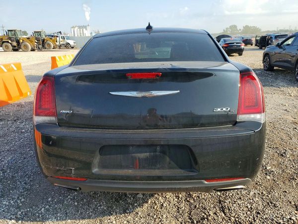 2016 CHRYSLER 300