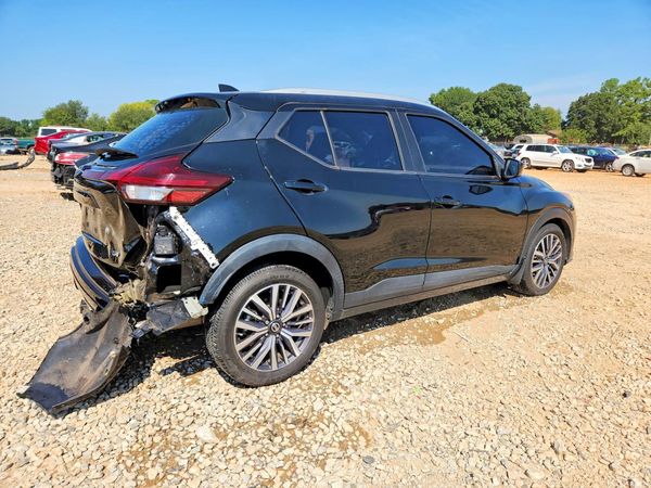 2021 NISSAN KICKS SV