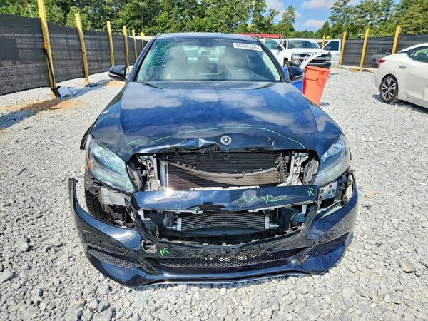 2015 MERCEDES-BENZ C Base