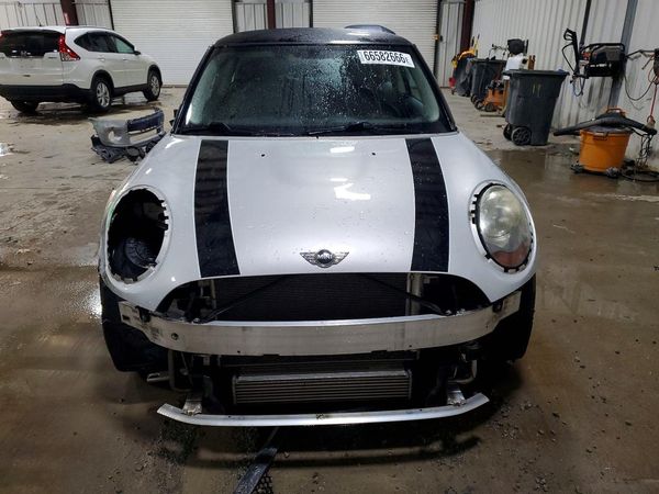2014 MINI COOPER