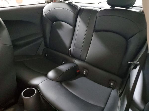 2014 MINI COOPER
