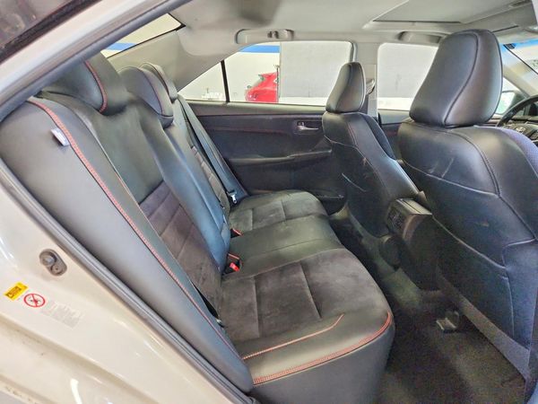 2016 TOYOTA CAMRY