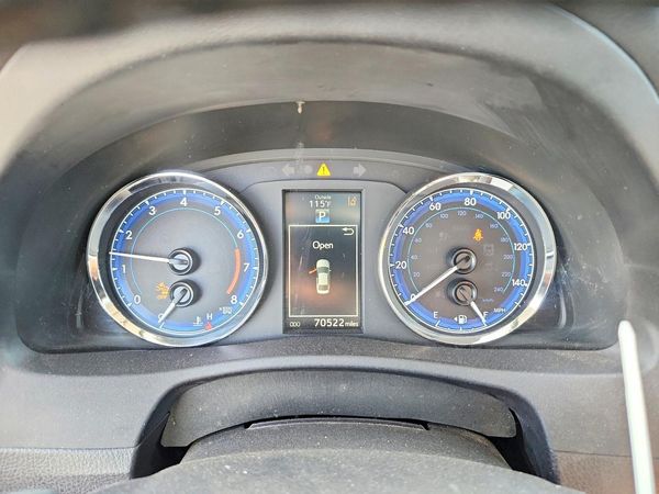 2017 TOYOTA COROLLA