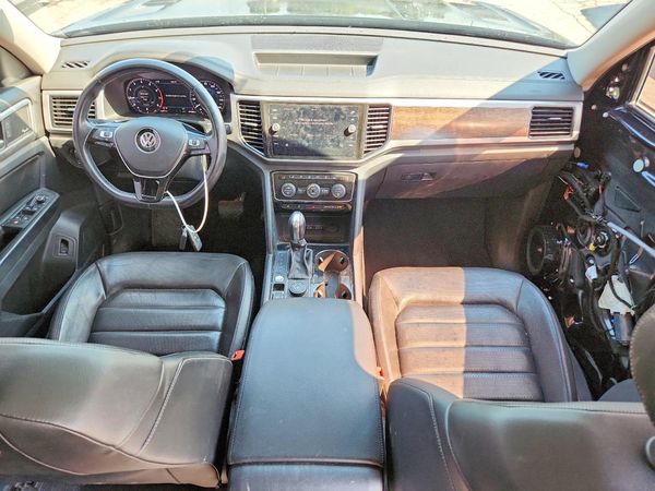 2018 VOLKSWAGEN ATLAS 4Motion SEL Premium