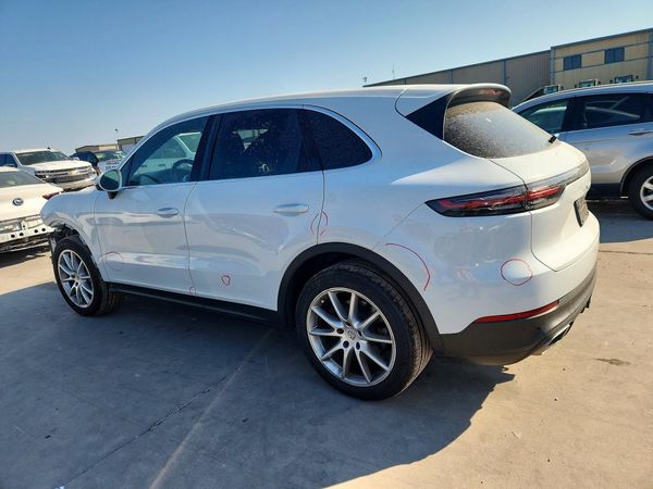 2019 PORSCHE CAYENNE