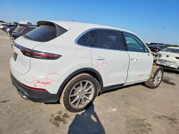 2019 PORSCHE CAYENNE
