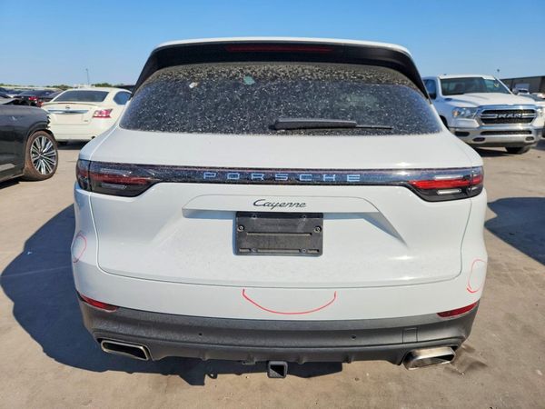 2019 PORSCHE CAYENNE