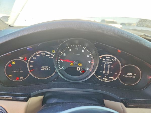 2019 PORSCHE CAYENNE