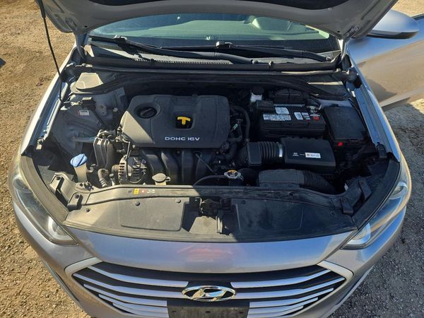2017 HYUNDAI ELANTRA SE Base