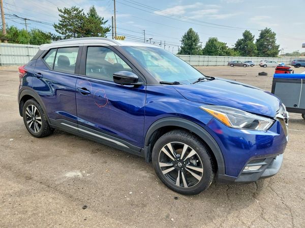 2020 NISSAN KICKS