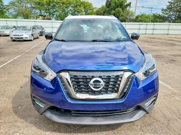 2020 NISSAN KICKS