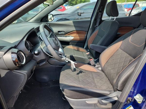 2020 NISSAN KICKS