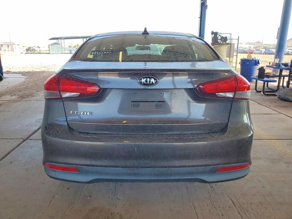 2017 KIA FORTE LX Base