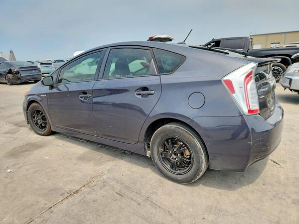 2014 TOYOTA PRIUS