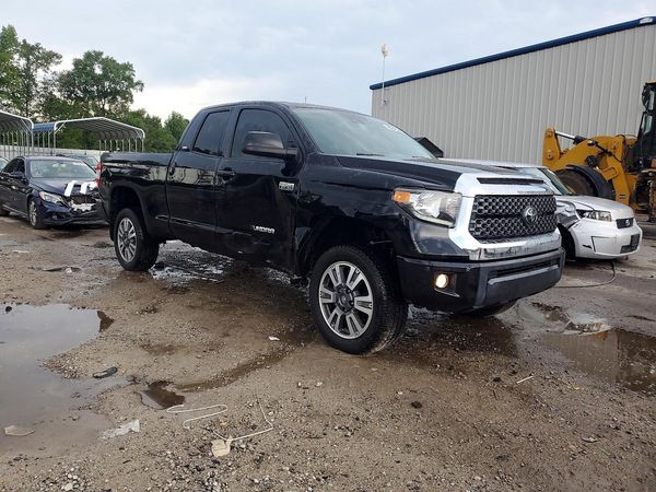 2021 TOYOTA TUNDRA SR5 grade