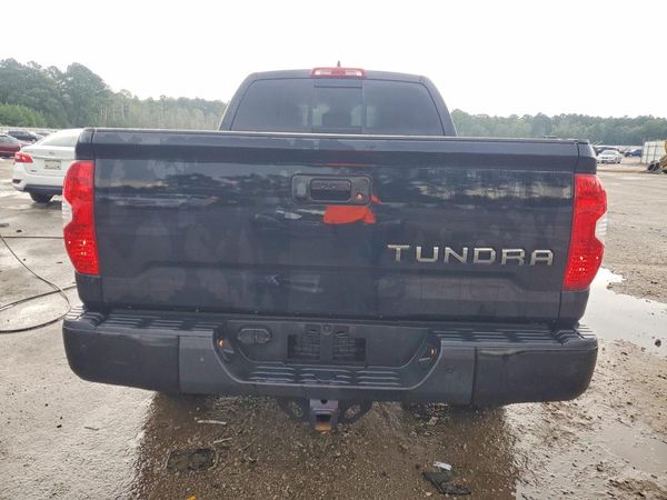 2021 TOYOTA TUNDRA SR5 grade
