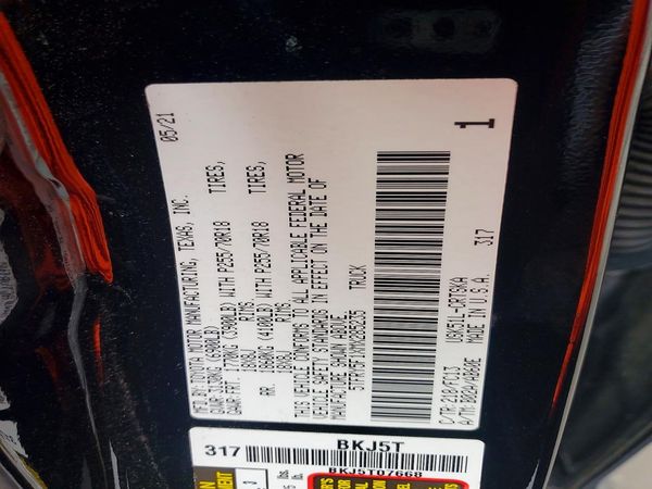 2021 TOYOTA TUNDRA SR5 grade
