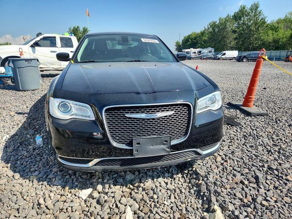 2018 CHRYSLER 300 300 Touring