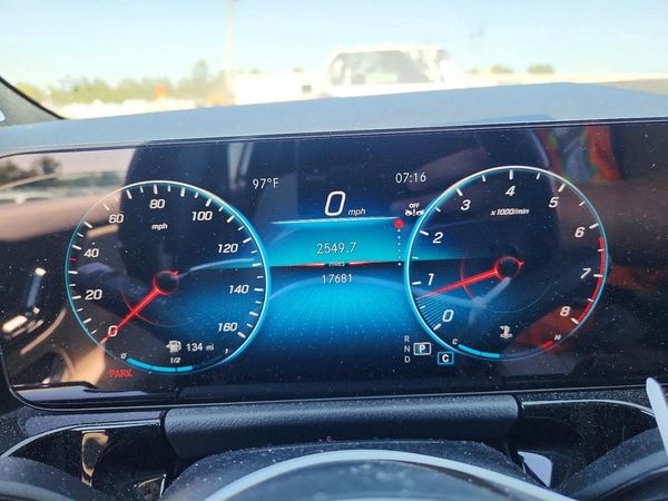 2023 MERCEDES-BENZ GLA GLA250