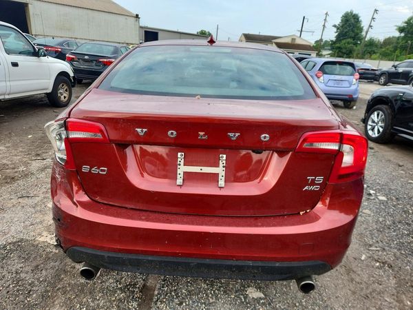 2013 VOLVO S60
