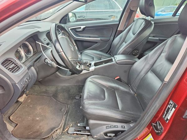 2013 VOLVO S60