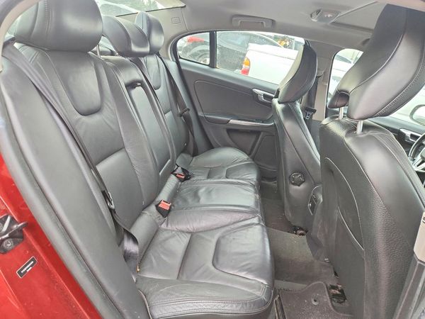 2013 VOLVO S60