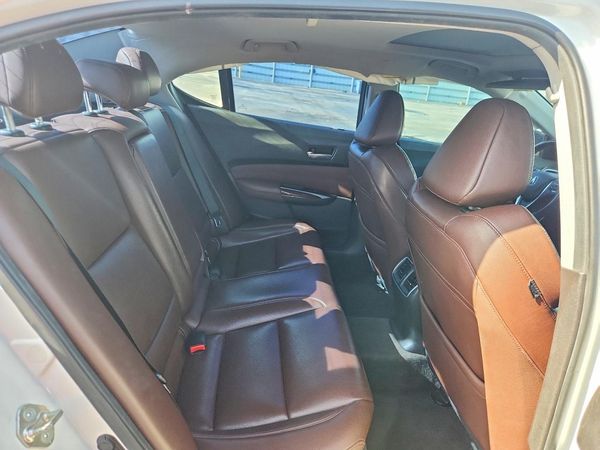 2015 ACURA TLX Base
