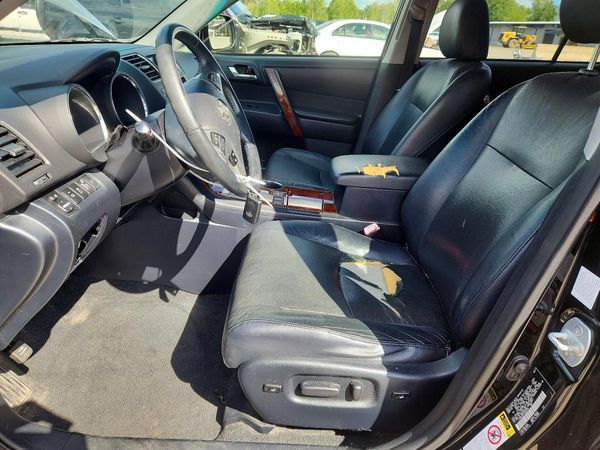 2012 TOYOTA HIGHLANDER Base/Hybrid — DENT