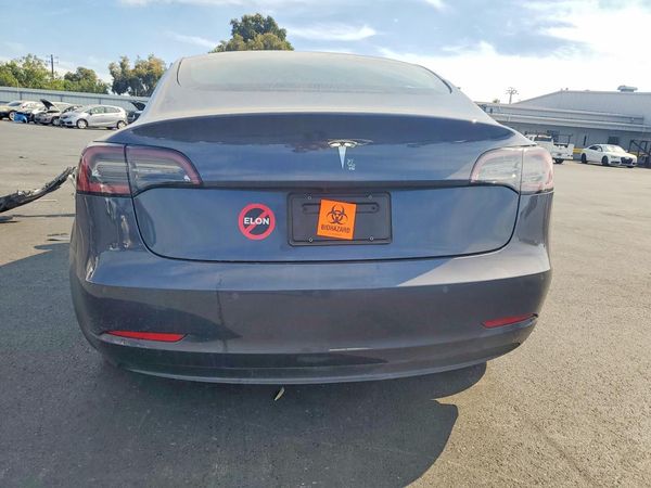 2022 TESLA MODEL 3 — DIRR