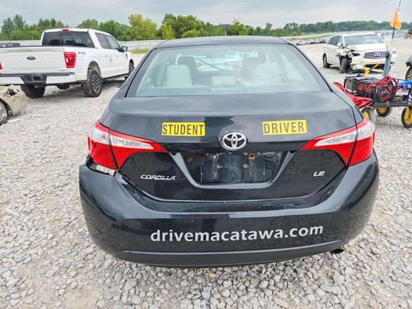 2015 TOYOTA COROLLA