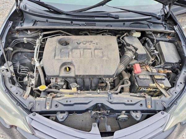 2015 TOYOTA COROLLA
