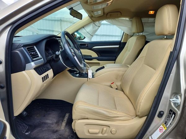 2016 TOYOTA HIGHLANDER Base/Hybrid