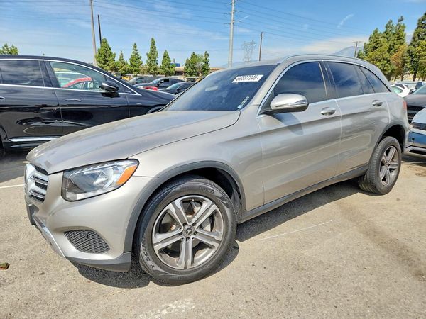 2019 MERCEDES-BENZ GLC-CLASS GLC300 — Front 3/4