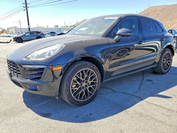 2017 PORSCHE MACAN