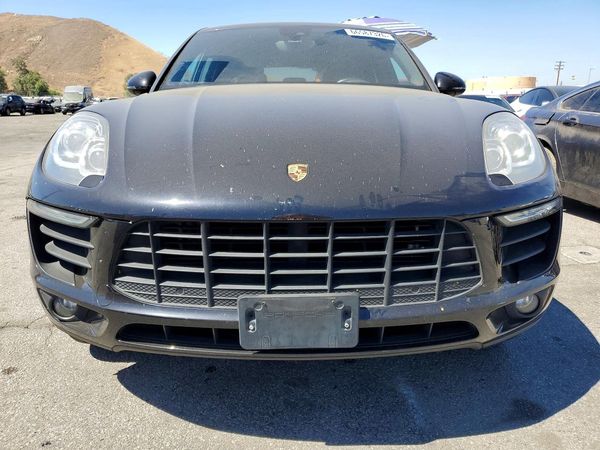2017 PORSCHE MACAN