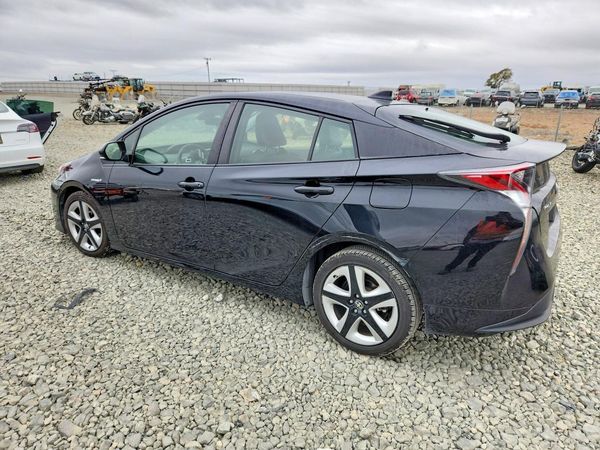 2016 TOYOTA PRIUS